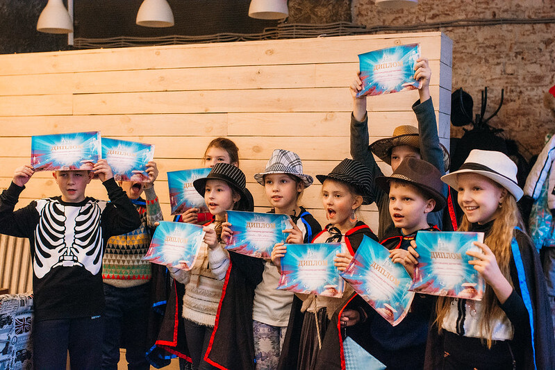 Как отметить Новый год классом — идеи для младших школьников в Екатеринбурге