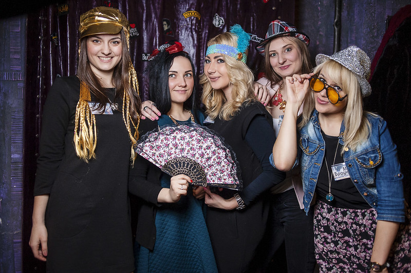 Как провести корпоратив на 8 марта в Yekaterinburg