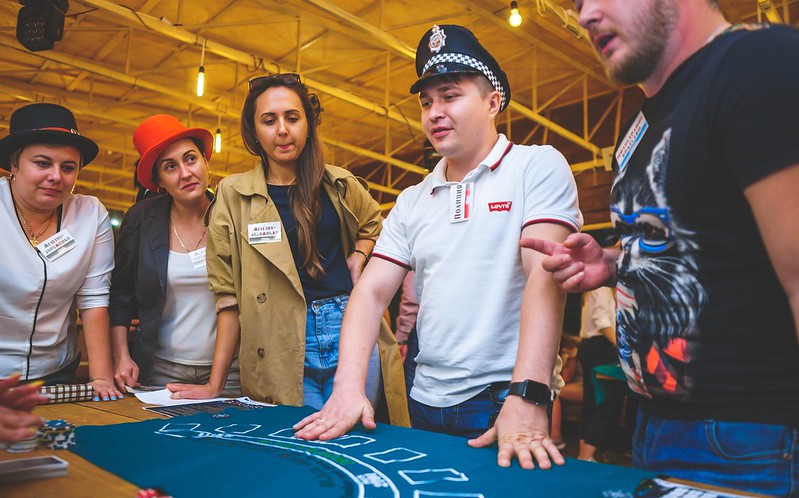 Корпоративные сувениры и подарки на День нефтяника в Yekaterinburg