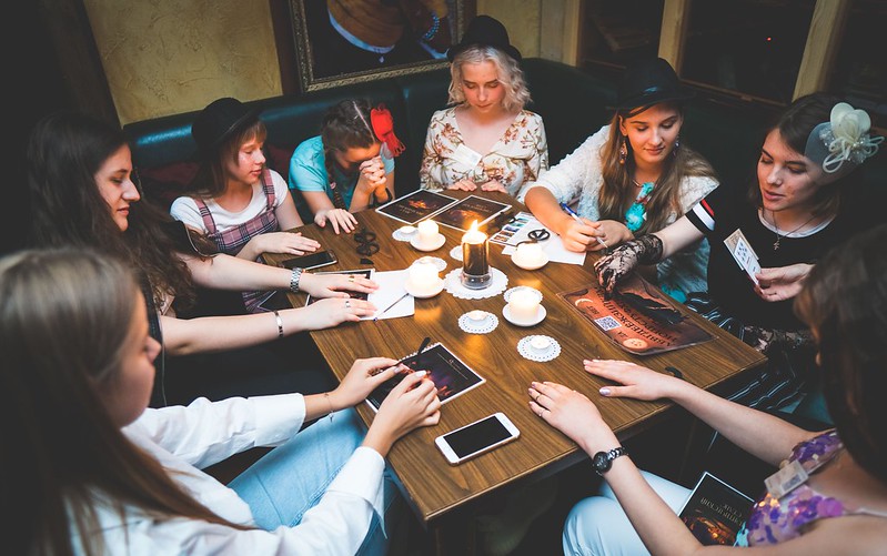 Хэллоуинская вечеринка с мистической атмосферой в Yekaterinburg