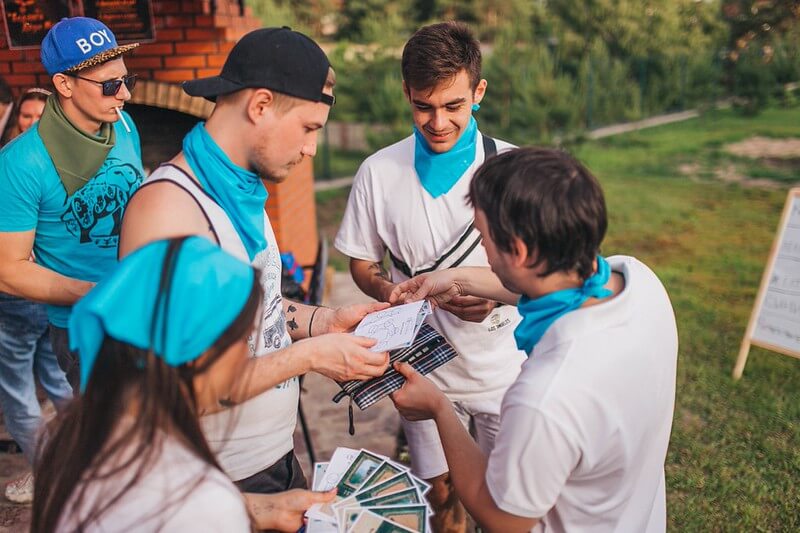 Как отметить майские праздники на природе в Екатеринбурге — идеи отдыха, квесты и сценарии