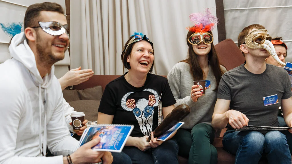 Квест на День рождения компании: какие тайны скрывают маски?